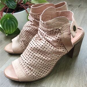 Bueno UDO Leather slingback